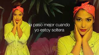 FARINA  MEJOR ESTAR SOLA   Lyric Video [upl. by Wanda]